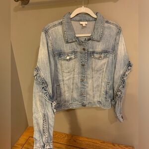 Jean jacket with ruffles